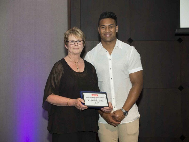 Featherston Gateway Manager, Michellle Hopkins with Julian Savea receiving the Mystery Shopper Award 